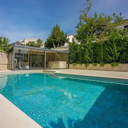 Malerisches Nur 500 Meter Zum Mit Pool, Gym, Sauna Lejlighed