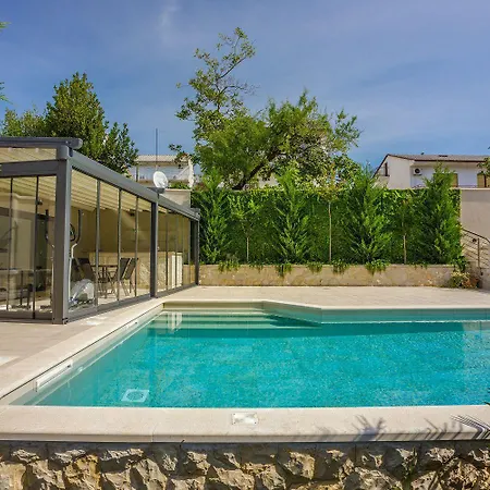 Malerisches Nur 500 Meter Zum Mit Pool, Gym, Sauna * Crikvenica