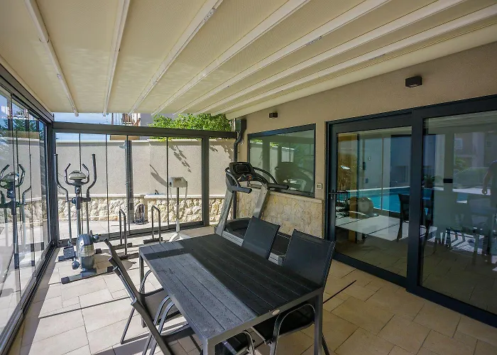 Malerisches Nur 500 Meter Zum Mit Pool, Gym, Sauna * Crikvenica