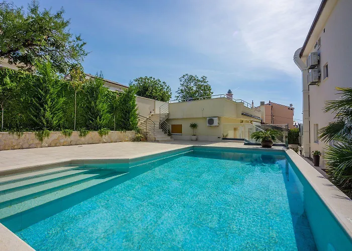 Malerisches Nur 500 Meter Zum Mit Pool, Gym, Sauna * Crikvenica