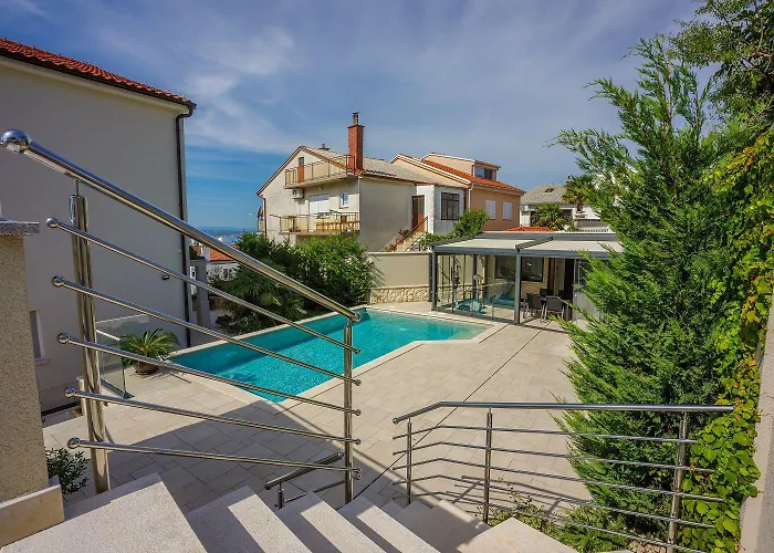 Apartmán Malerisches Nur 500 Meter Zum Mit Pool, Gym, Sauna Crikvenica