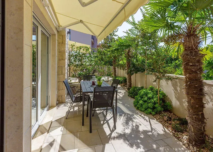 Apartmán Malerisches Nur 500 Meter Zum Mit Pool, Gym, Sauna Crikvenica