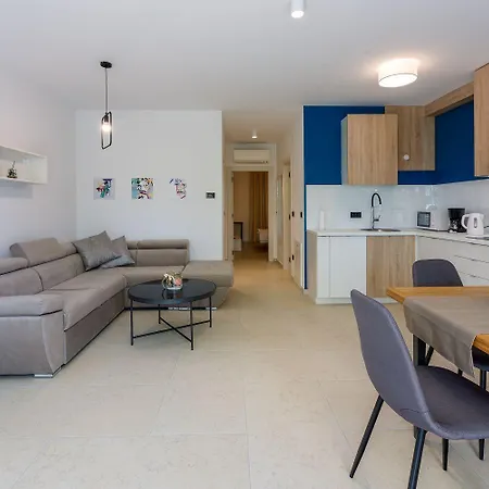 Malerisches Nur 500 Meter Zum Mit Pool, Gym, Sauna