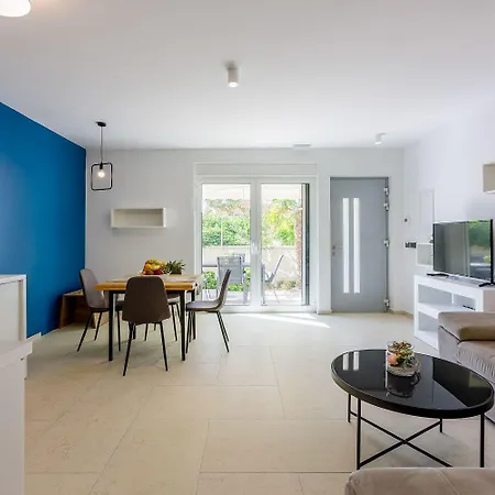 Malerisches Nur 500 Meter Zum Mit Pool, Gym, Sauna דירה *